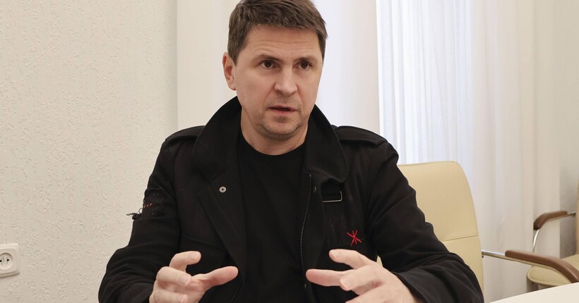 Подоляк про події в Бєлгороді: Не виключено, що вони там тренуються