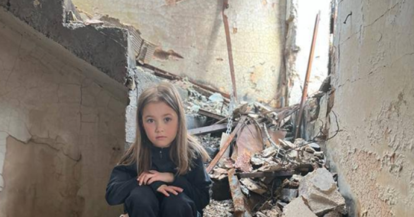 Перша родина придбала новий будинок замість зруйнованого за житловий сертифікат