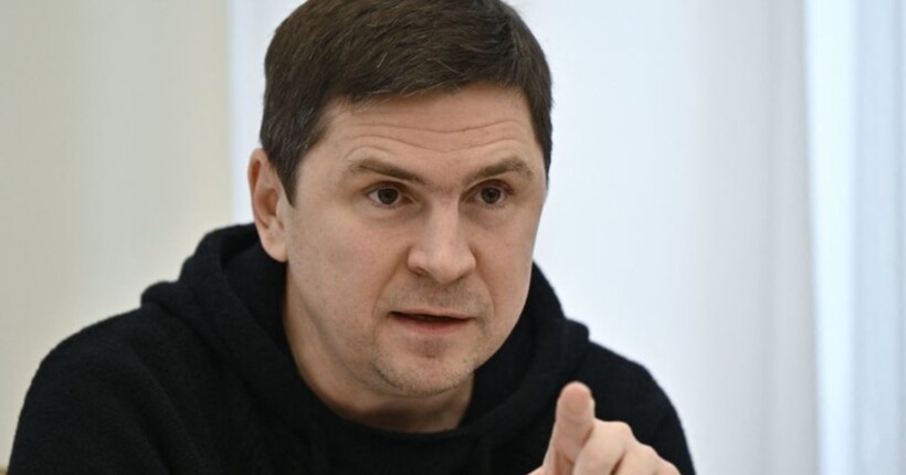 Для перемоги у війні замало людей та зброї: Подоляк назвав ще один чинник 