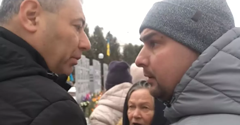 У Ромнах на Сумщині побилися міський голова та начальник РВА 