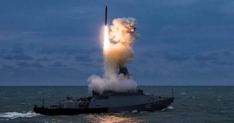У Чорному морі на чергуванні 10 кораблів рф: є носії 