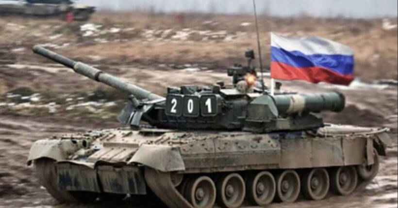 Російський ВПК здатен виробляти щонайменше сотню танків на місяць, - звіт ISW