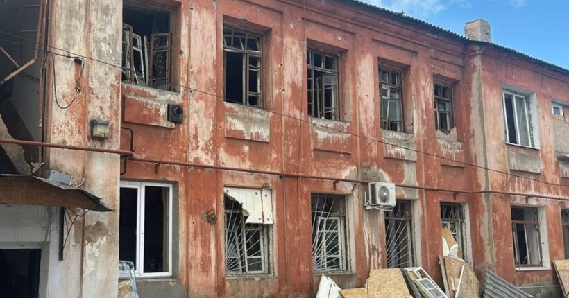 Росіяни ввечері вгатили ракетами по середмістю Покровська: шестеро поранених