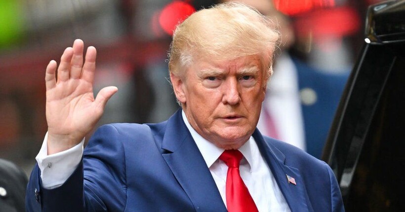 Апеляційний суд США дозволив судити Трампа у справі про спробу 