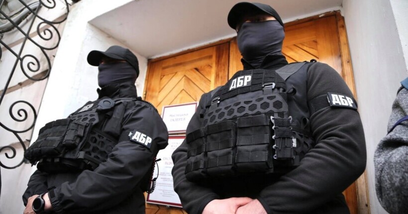 На Чернігівщині місцевий депутат ухилявся від служби, але отримував кошти як військовий