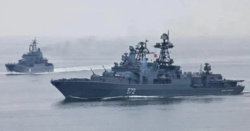 У Азовському морі горів катер прикордонної служби рф: не обійшлося без постраждалих