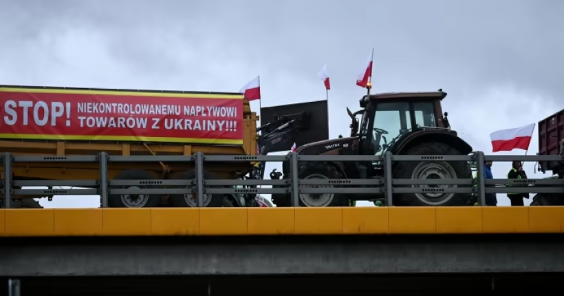 Український консул негайно виїхав на КПП 