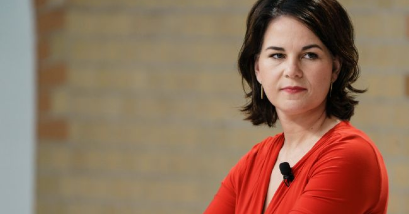 Міністерка закордонних справ Німеччини Бербок відкинула заклики про замороження війни в Україні