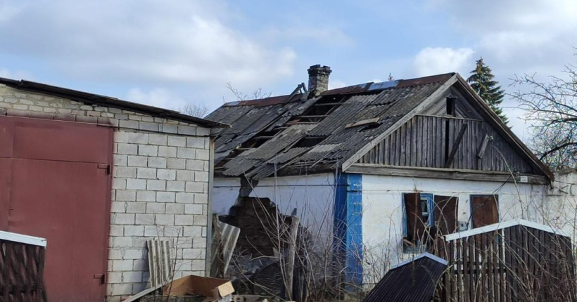Дві людини загинули і одна поранена внаслідок авіаудару на Донеччині, - ОВА