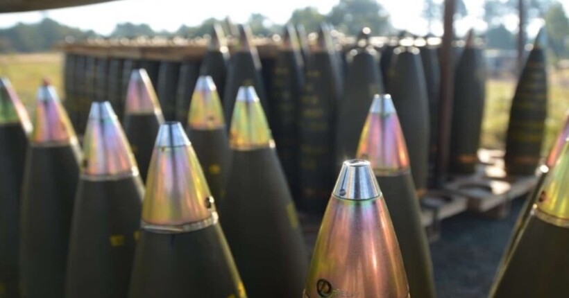Україна потребує 150-200 тисяч снарядів на місяць, - Подоляк