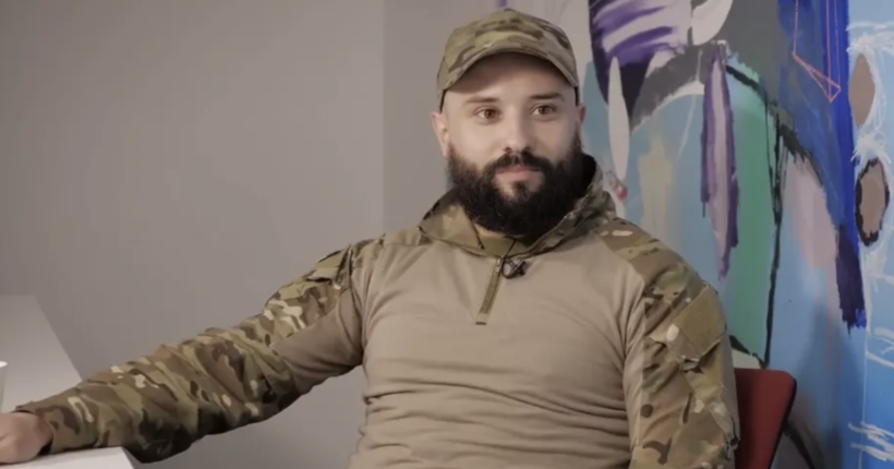 Український комік та військовий Віктор Розовий отримав поранення: подробиці