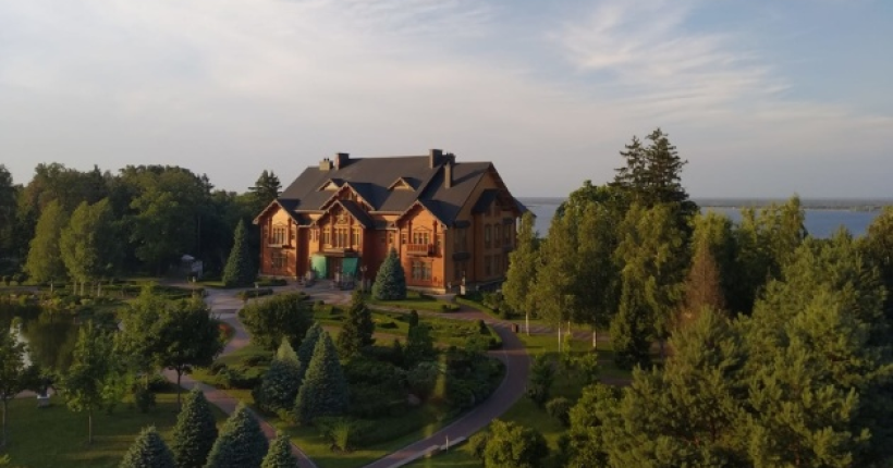 Кабмін передав в управління парку 