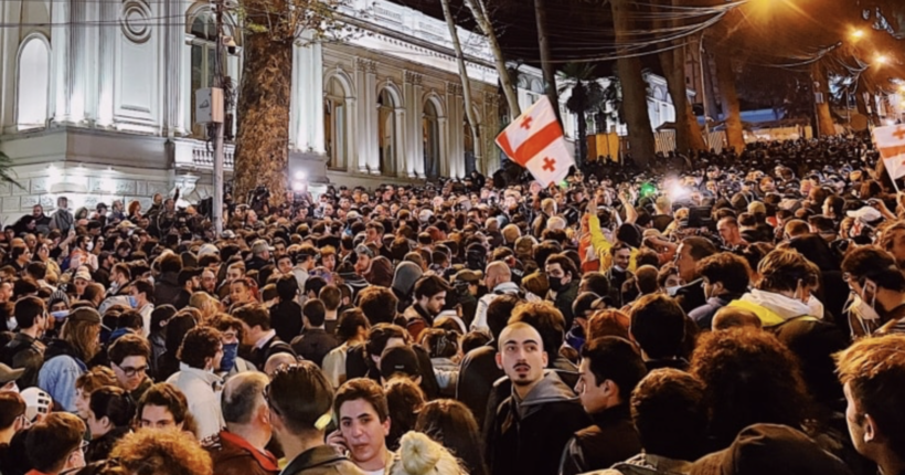 У Тбілісі силовики намагаються розігнати масштабну акцію проти закону про 
