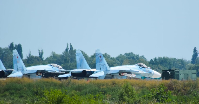 Росіяни перемістили літаки на аеродром в Кіровське, - Братчук