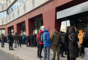 У МЗС пояснили, коли українці за кордоном зможуть подати заяву на отримання консульських послуг