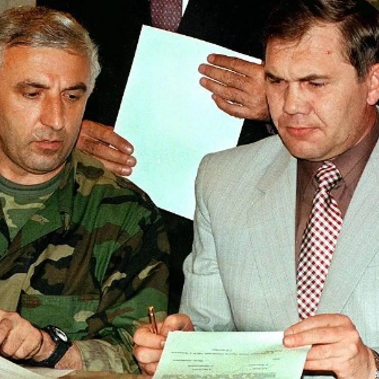 масхадов_лебедь.jpg (346 KB)