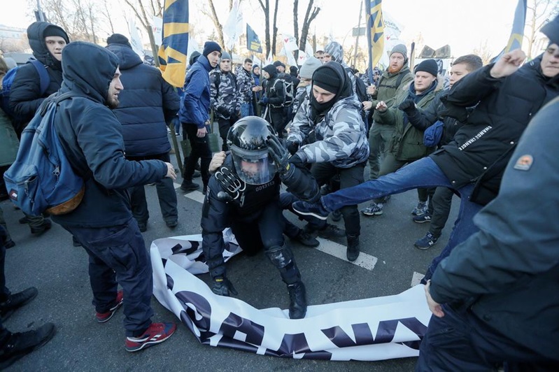 протести_ринок_землі.jpg (163 KB)