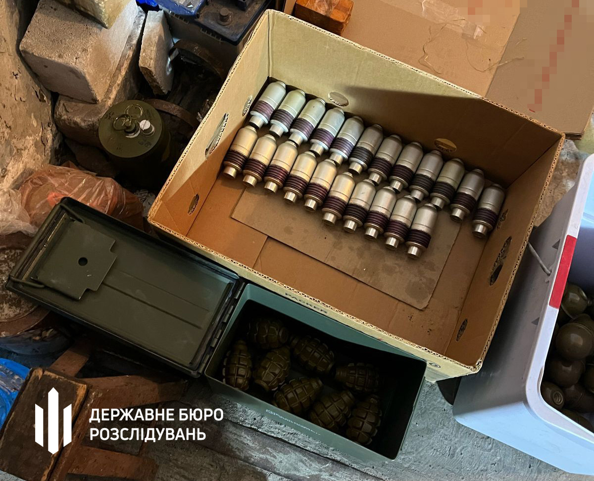 склад зброї у Києві