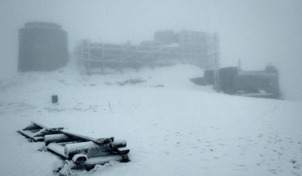 Карпати засипало снігом