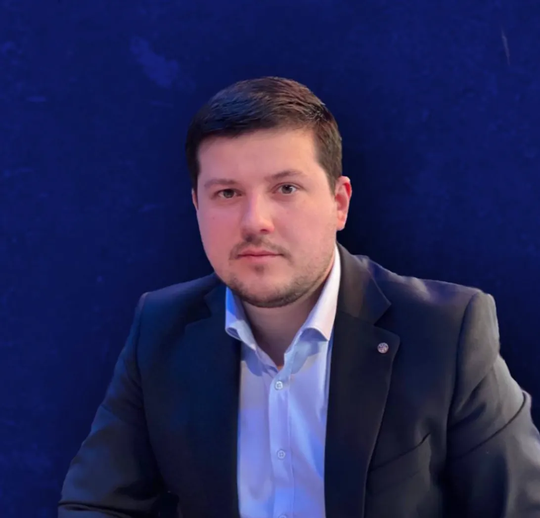 Автор Денис Марчук