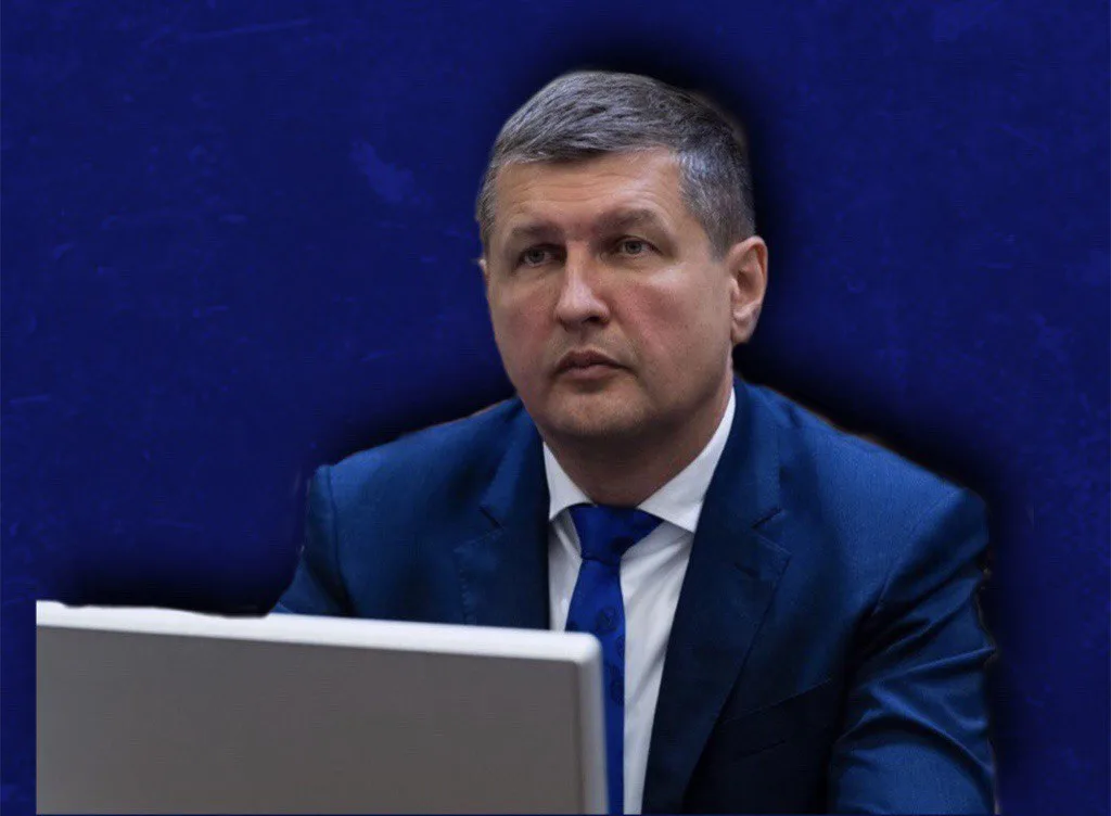 Автор Ігор Попов