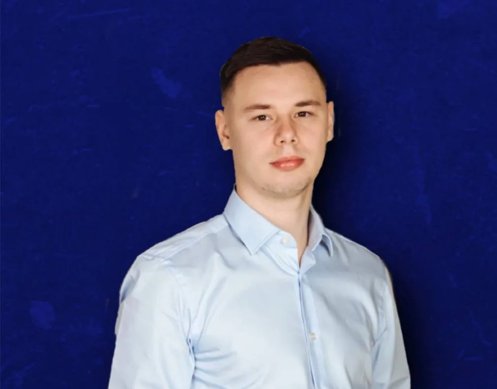 Автор Олександр Колесніков